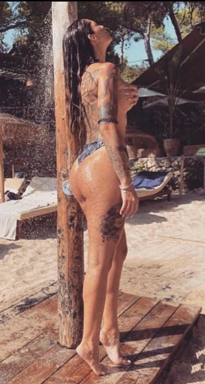 Escort - KASSANDRA - Ibiza Tops